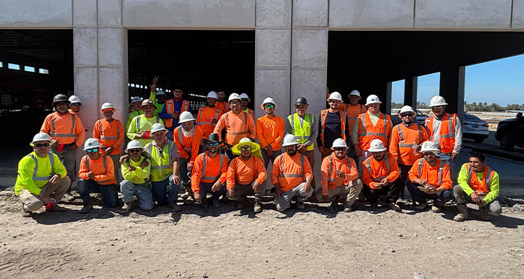 Seretta Construction workers at Florida International Tradeport building complex