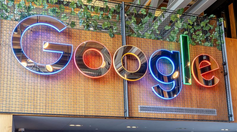 Google sign to support Iowa Data Center article