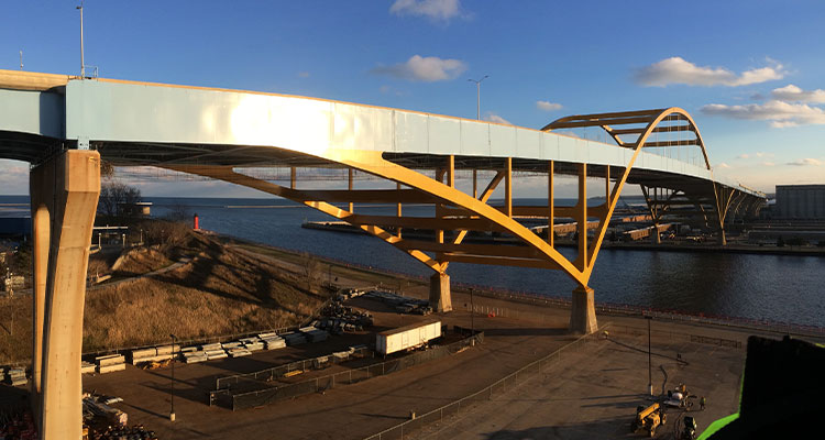 the Daniel Hoan Memorial Bridge, a tied-arch bridge in Milwaukee, Wisconsin.